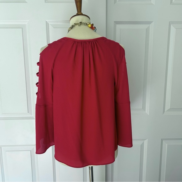 Jennifer Lopez Bright Pink Ladder Sleeve Blouse - Picture 3 of 4